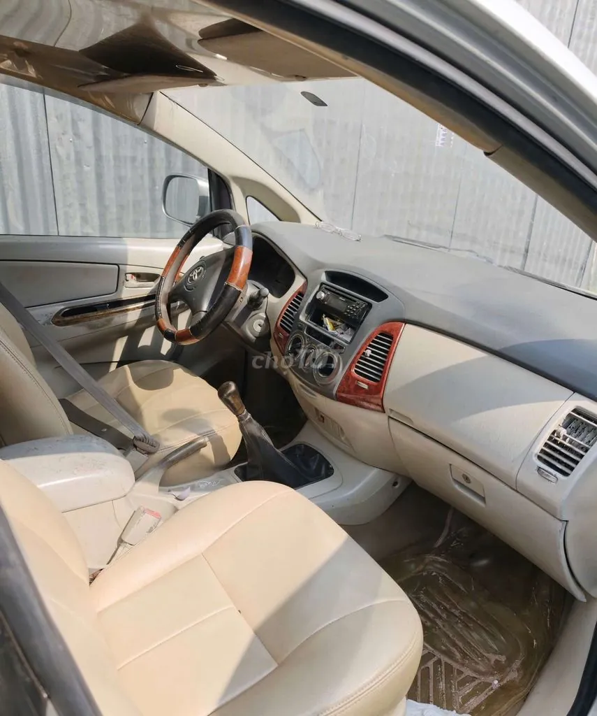 Toyota Innova 2006 photo 5