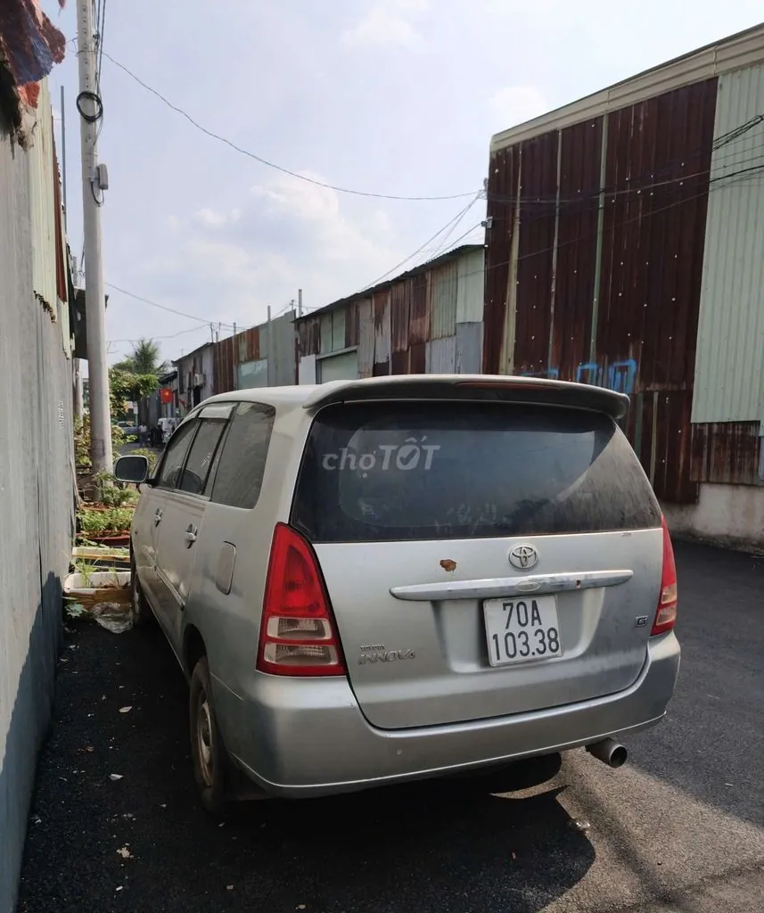 Toyota Innova 2006 photo 4