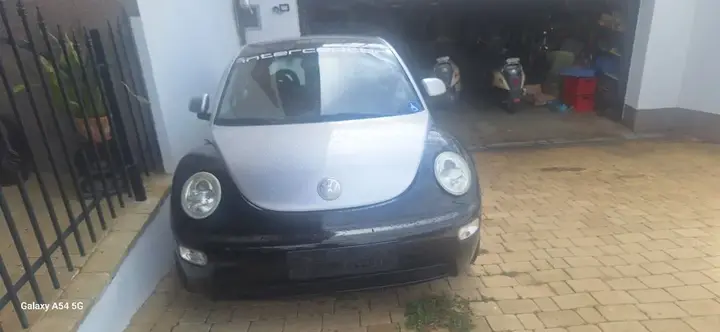 Volkswagen Beetle 2001 photo 2