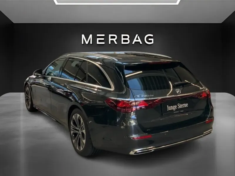 Mercedes-Benz E-Class 2024 photo 2