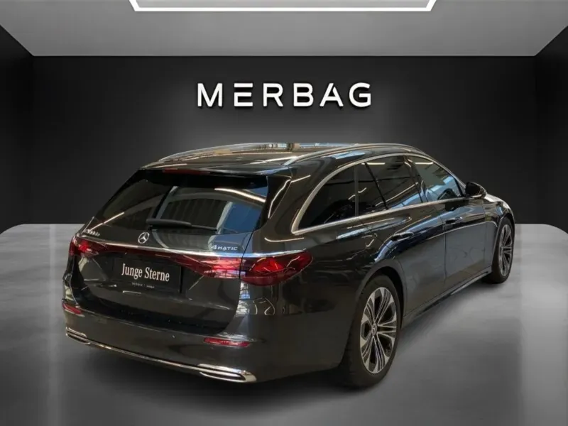 Mercedes-Benz E-Class 2024 photo 3