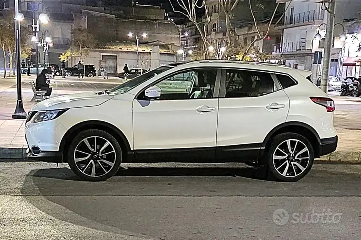 Nissan Qashqai 2014 photo 2