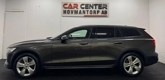 Volvo V60 Cross Country 2020 photo 2