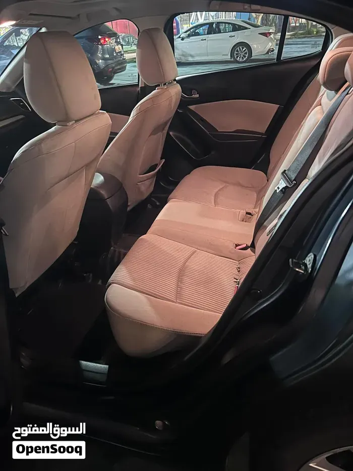 Mazda 3 2015 photo 2