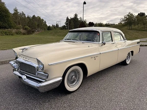 Chrysler New Yorker