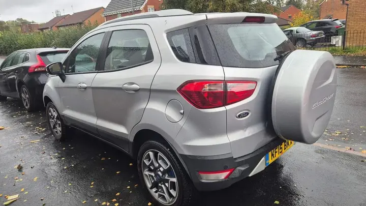 Ford Ecosport 2015 photo 3