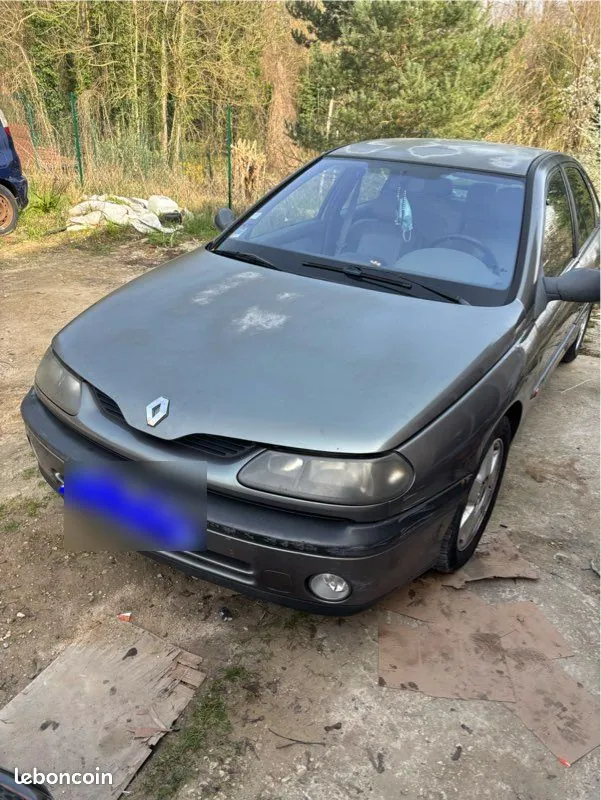 Renault Laguna 2000 photo 2