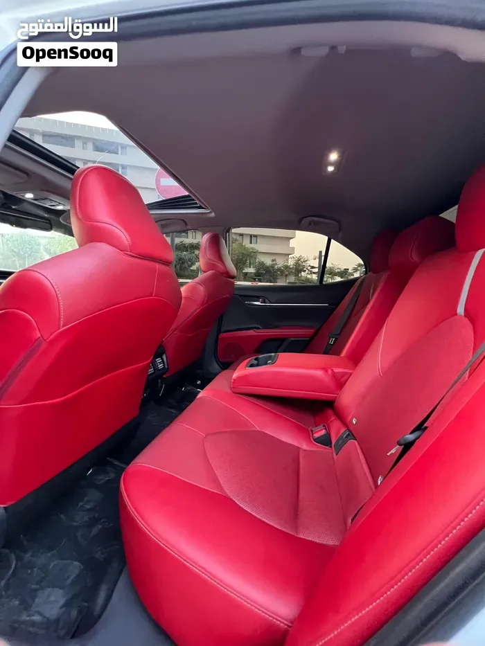 Toyota Camry 2019 photo 2