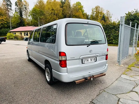 Toyota Hiace 2006 photo 4