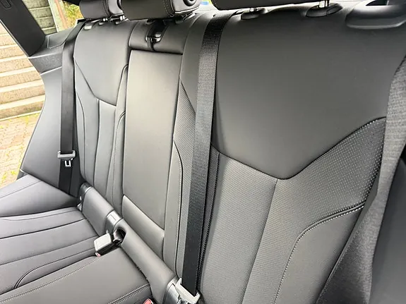 BMW I4 2026 photo 4