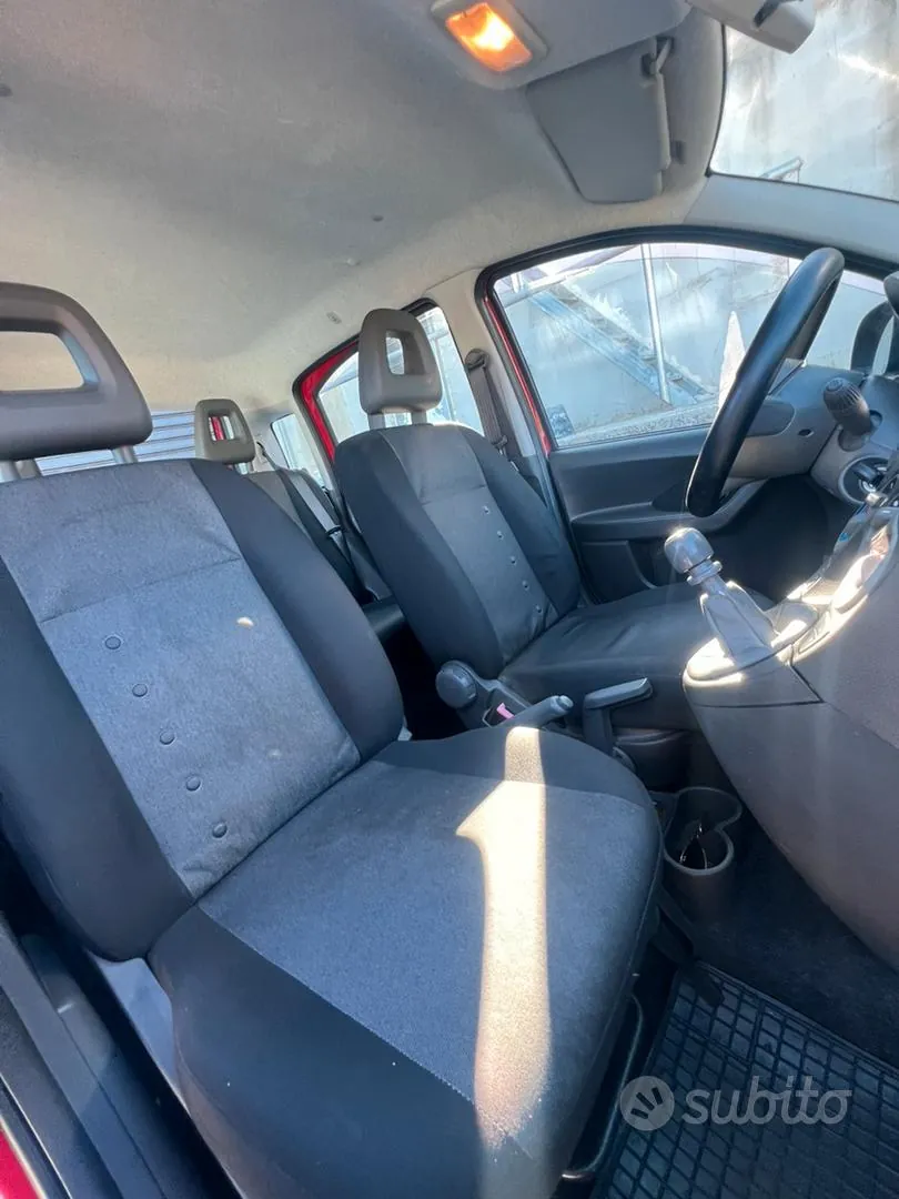Fiat Panda 2011 photo 4