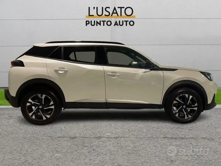 Peugeot 2008 2023 photo 3