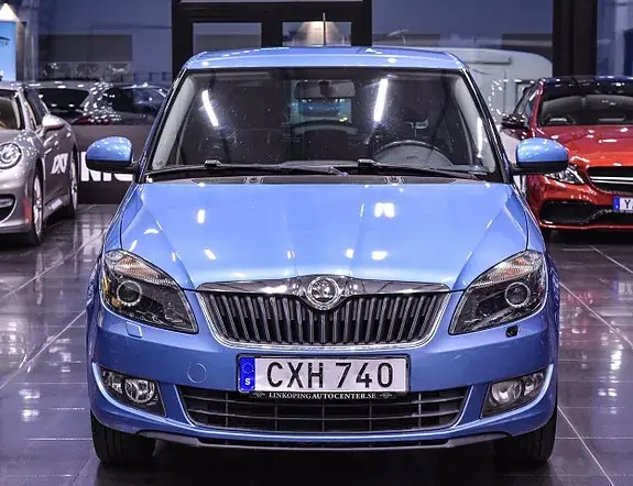 Skoda Fabia 2015 photo 2