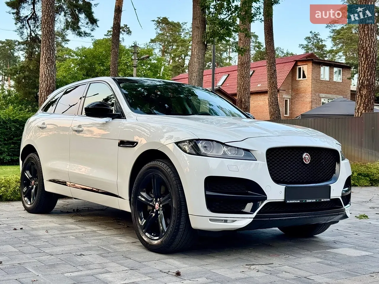 Jaguar F-Pace 2019 photo 4