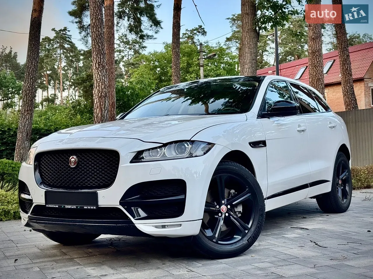 Jaguar F-Pace