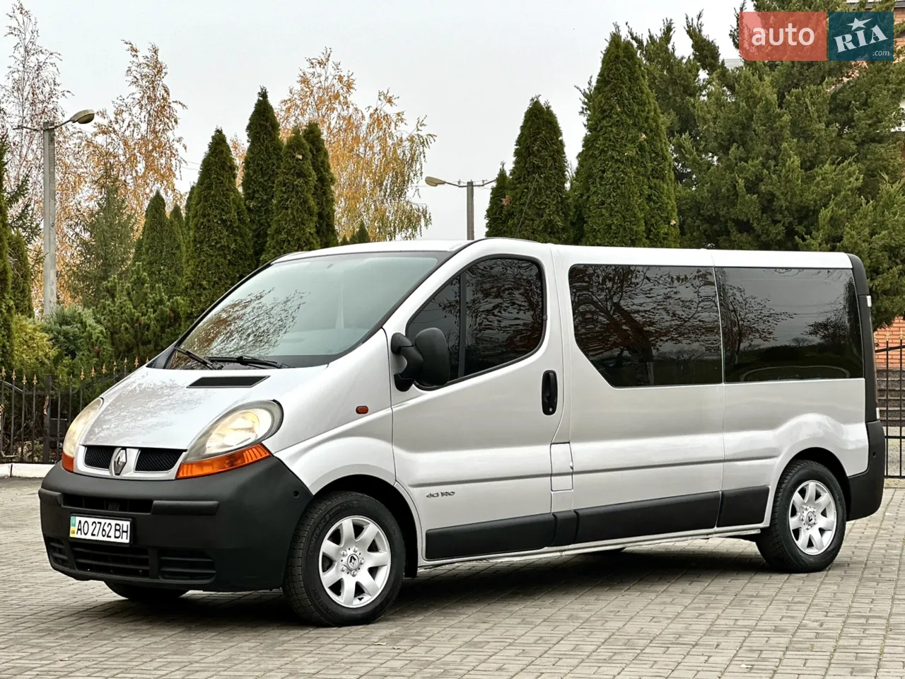 Renault Trafic 2005 photo 2