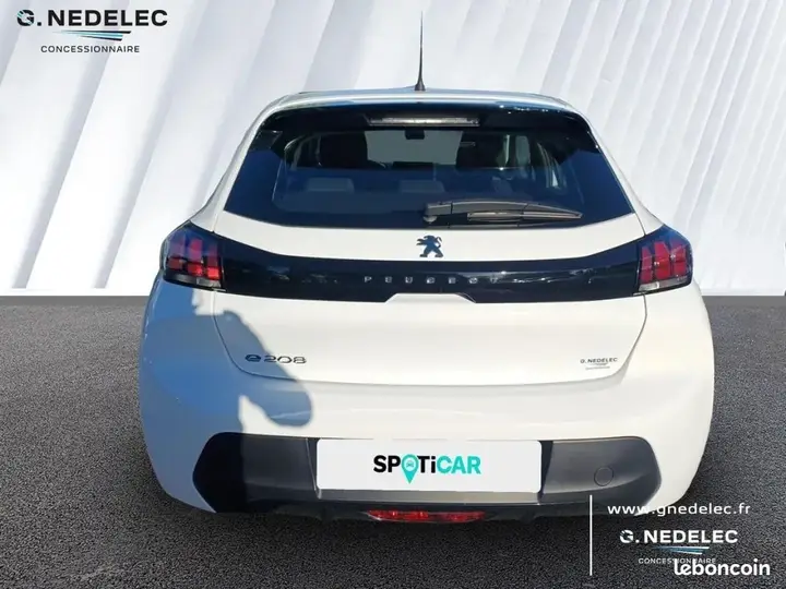 Peugeot 208 2023 photo 5