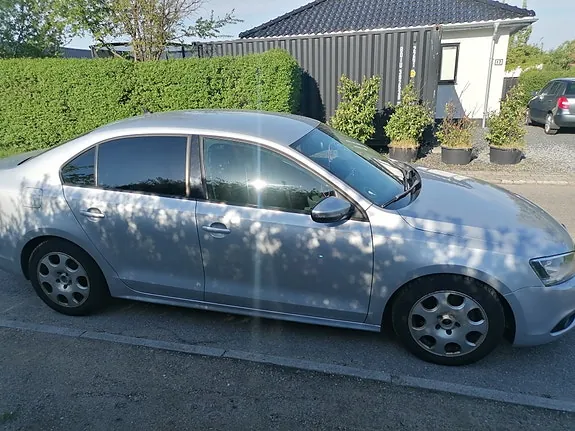 Volkswagen Jetta 2011 photo 4
