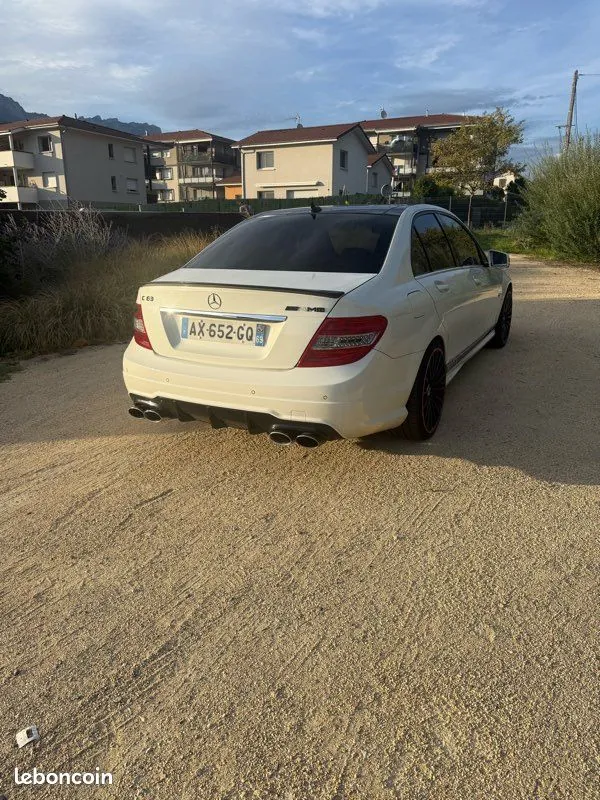 Mercedes-Benz C-Class 2010 photo 2