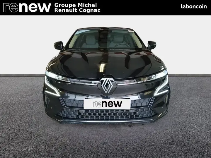 Renault Megane 2023 photo 2