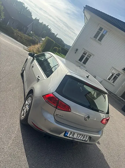 Volkswagen Golf 2013 photo 3