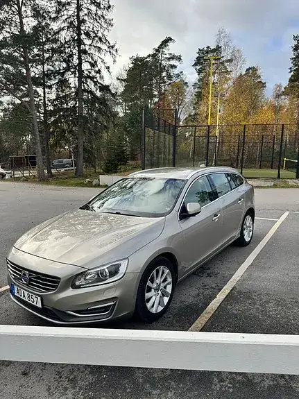 Volvo V60 2014 photo 3