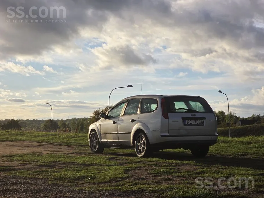 Ford Focus 2006 photo 4