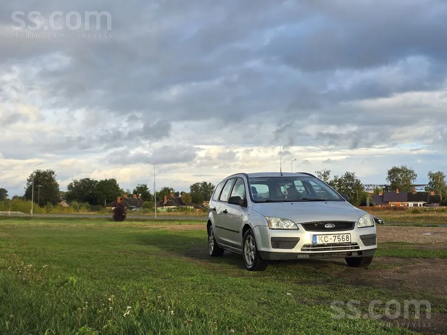 Ford Focus 2006 photo 2