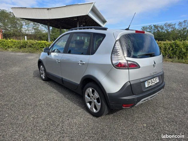 Renault Scenic 2015 photo 3