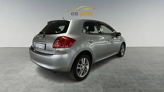 Toyota Auris 2008 photo 2