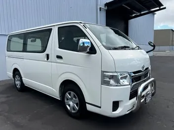 Toyota Hiace 2022 photo 3