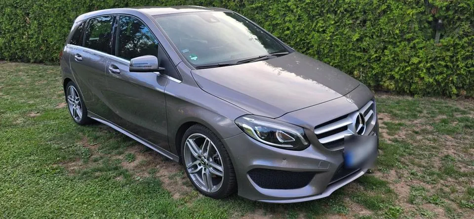 Mercedes-Benz B 200