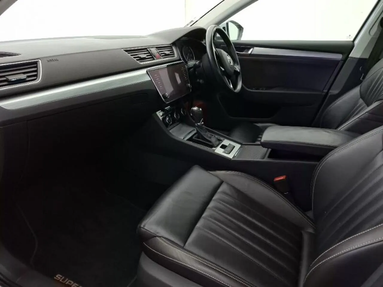 Skoda Superb 2020 photo 5