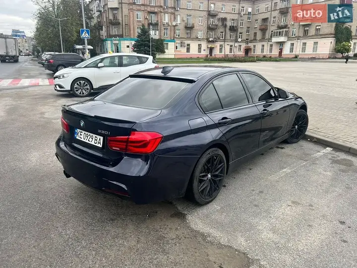 BMW 3 Series 2017 photo 4