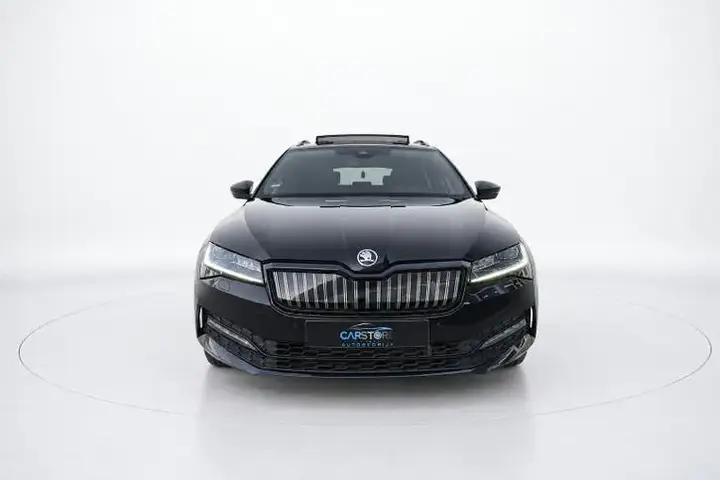 Skoda Superb 2020 photo 2