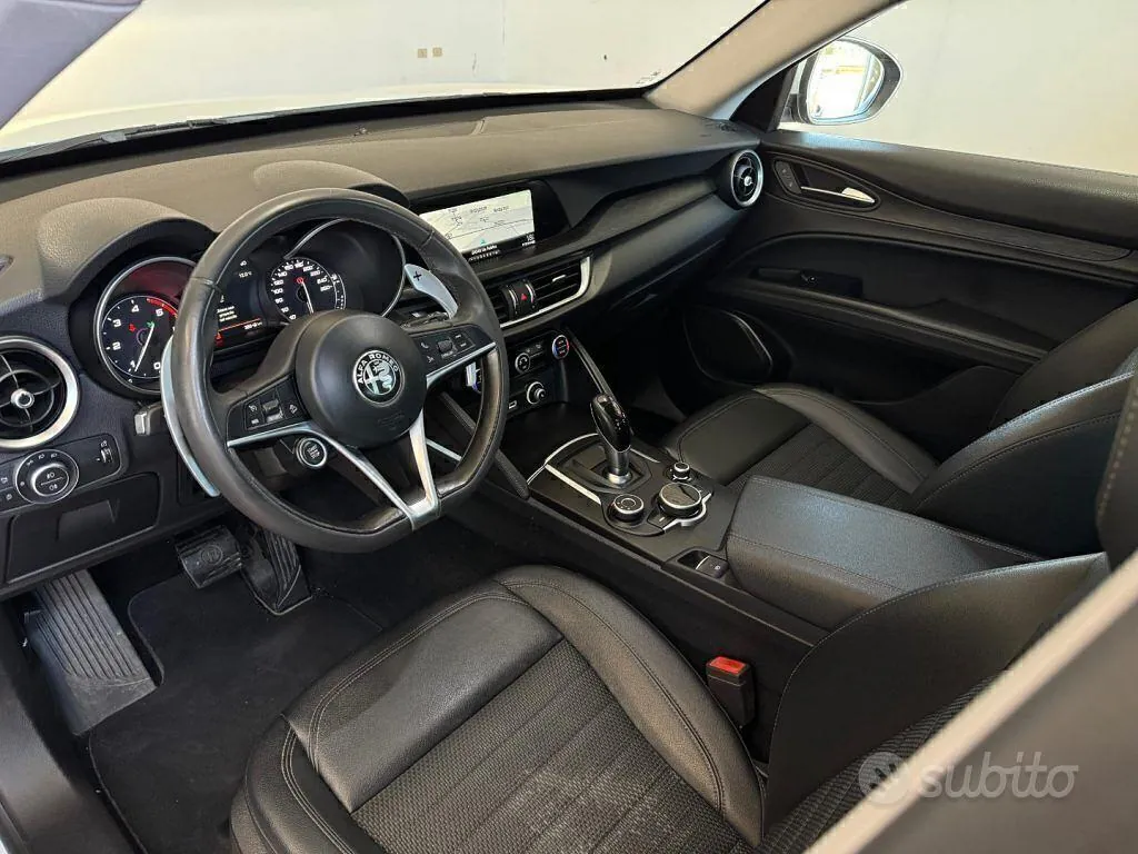 Alfa Romeo Stelvio 2018 photo 5