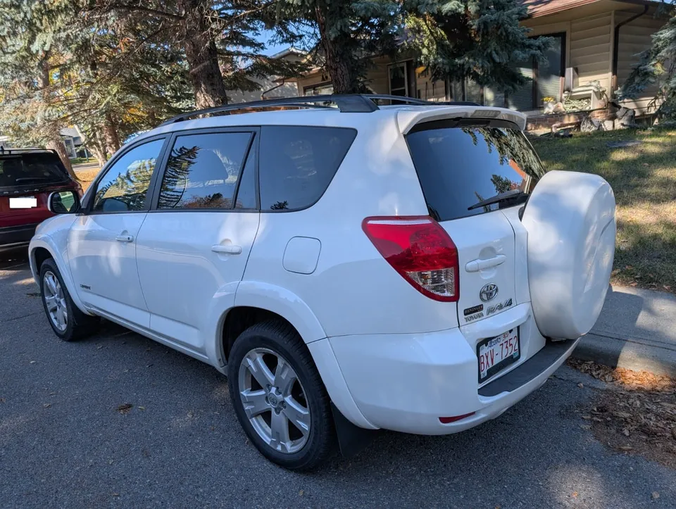 Toyota Rav4 2007 photo 2