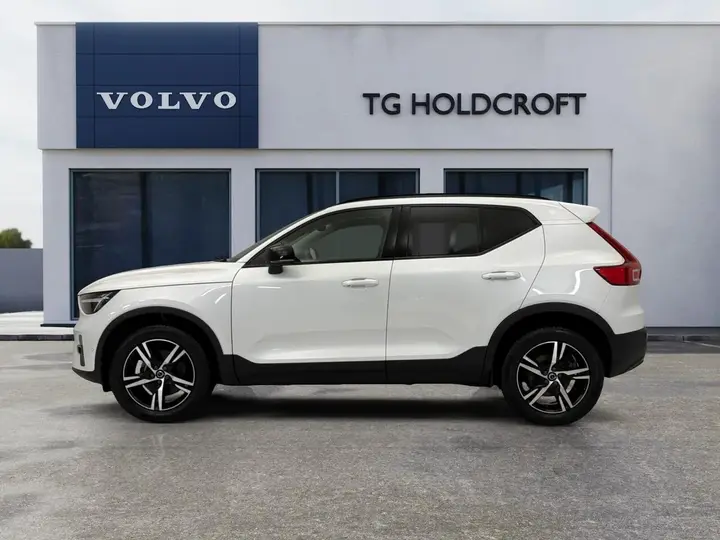 Volvo Xc40 2023 photo 2
