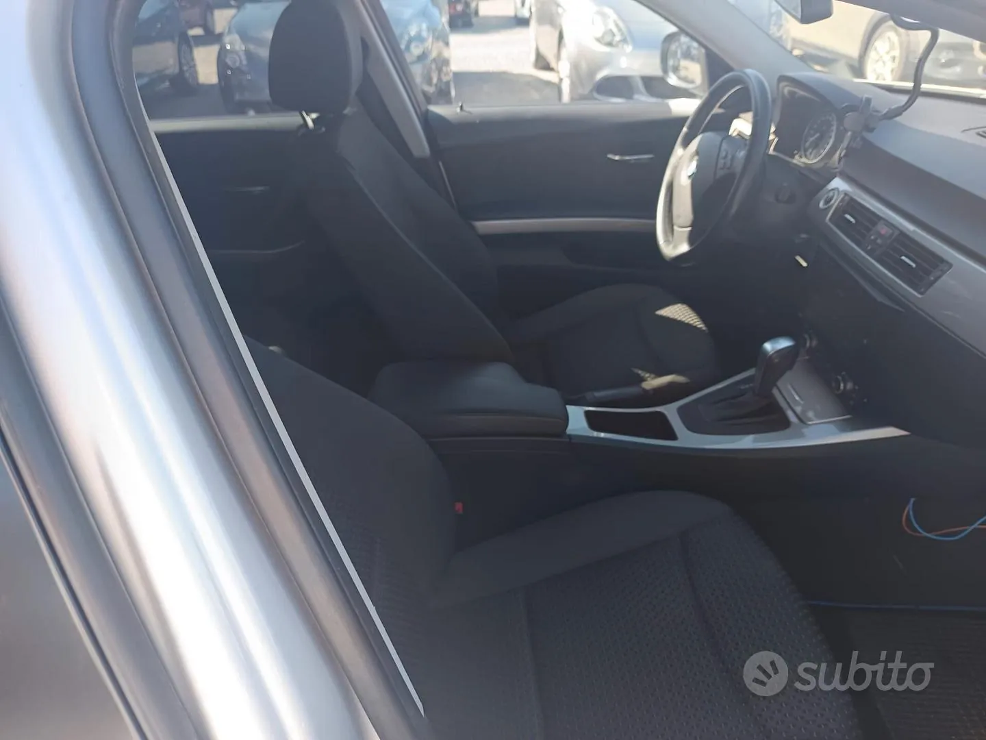 BMW 3 Series 2011 photo 5