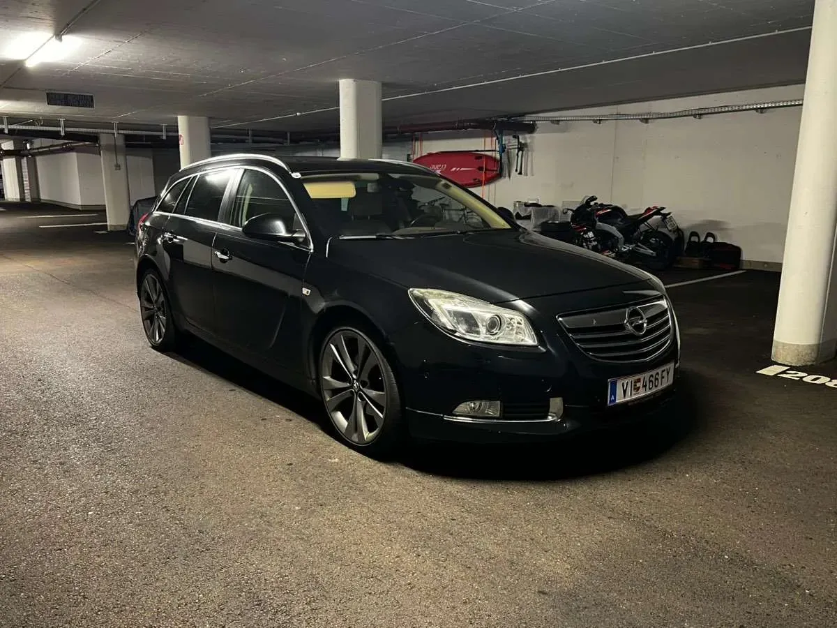 Opel Insignia 2010 photo 2
