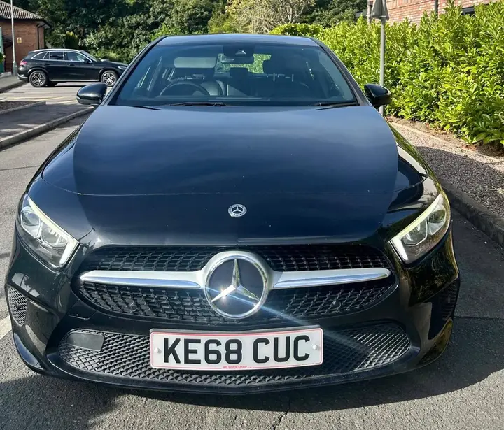 Mercedes-Benz A180D 2018 photo 2
