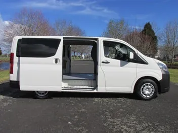 Toyota Hiace 2021 photo 5