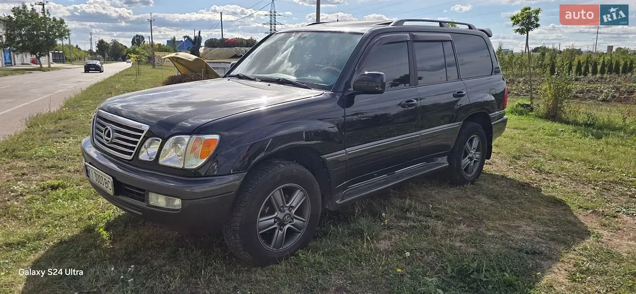 Lexus Lx 2005 photo 2