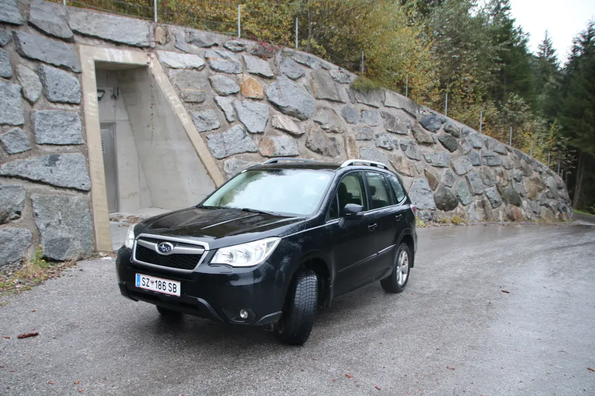 Subaru Forester 2014 photo 2
