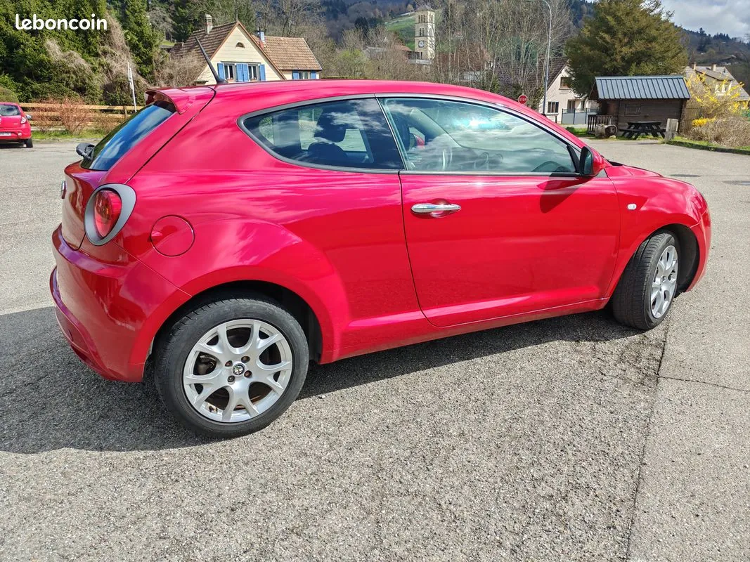 Alfa Romeo Mito 2012 photo 2