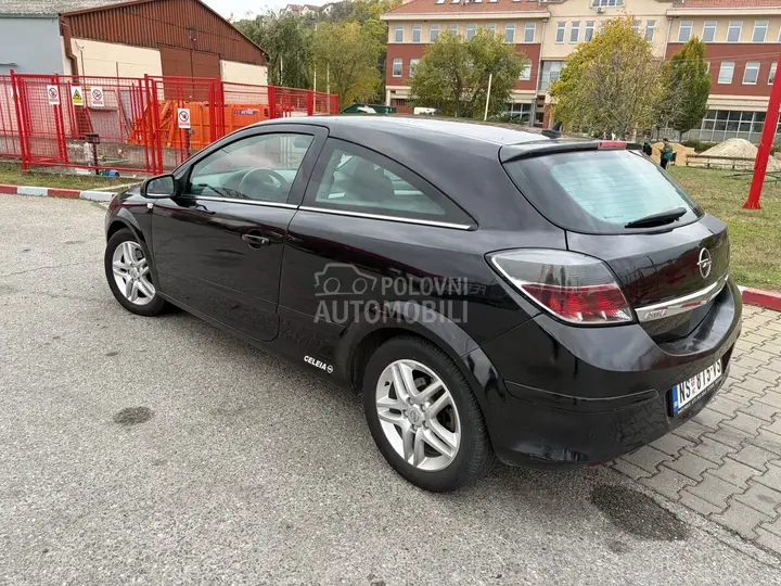 Opel Astra H