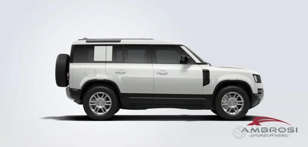 Land Rover Defender 2026 photo 2