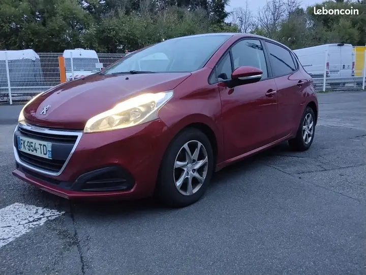 Peugeot 208
