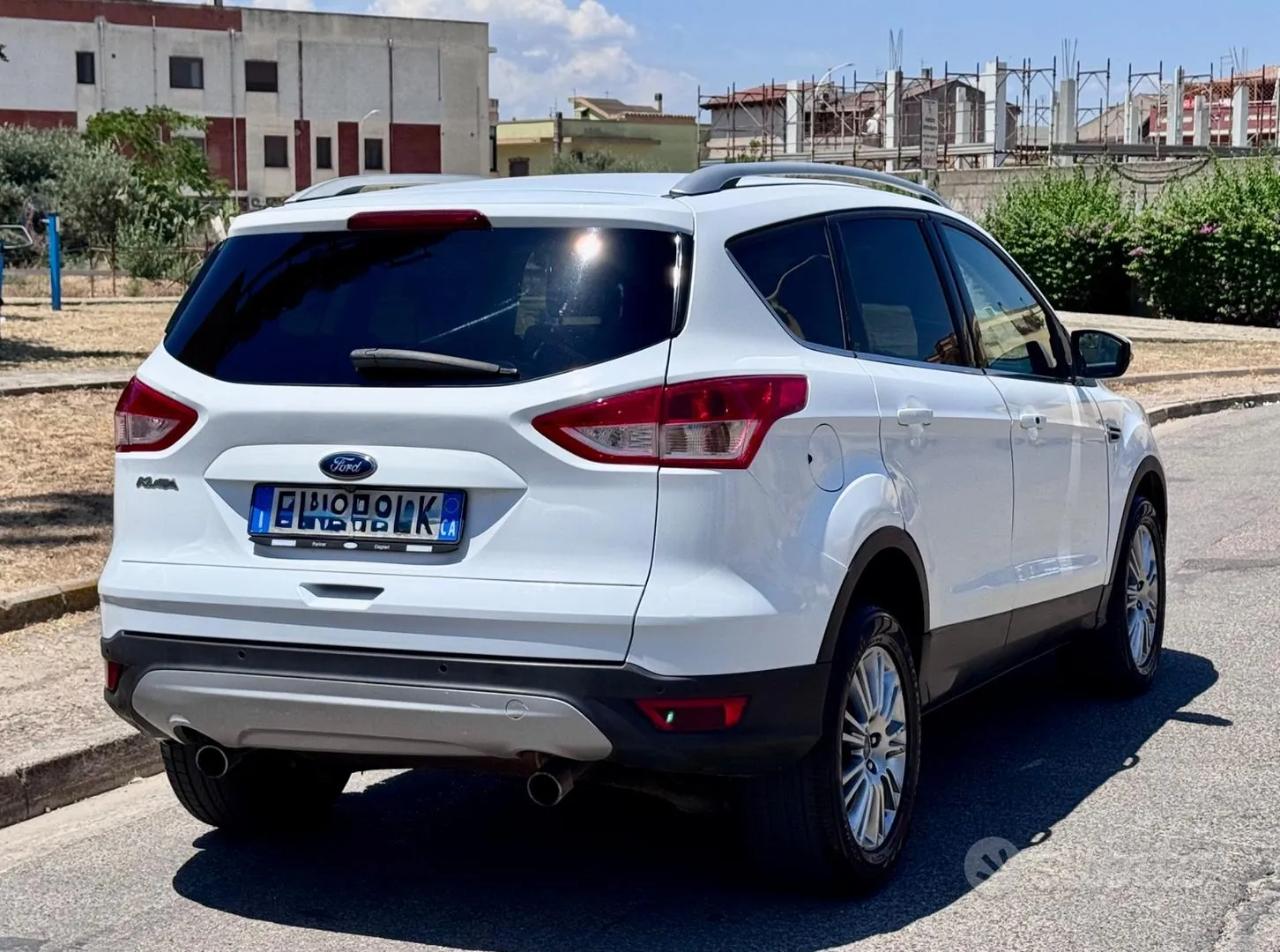Ford Kuga 2015 photo 4
