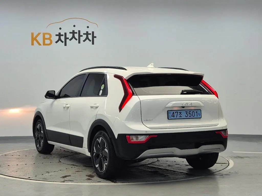 Kia Niro 2023 photo 2